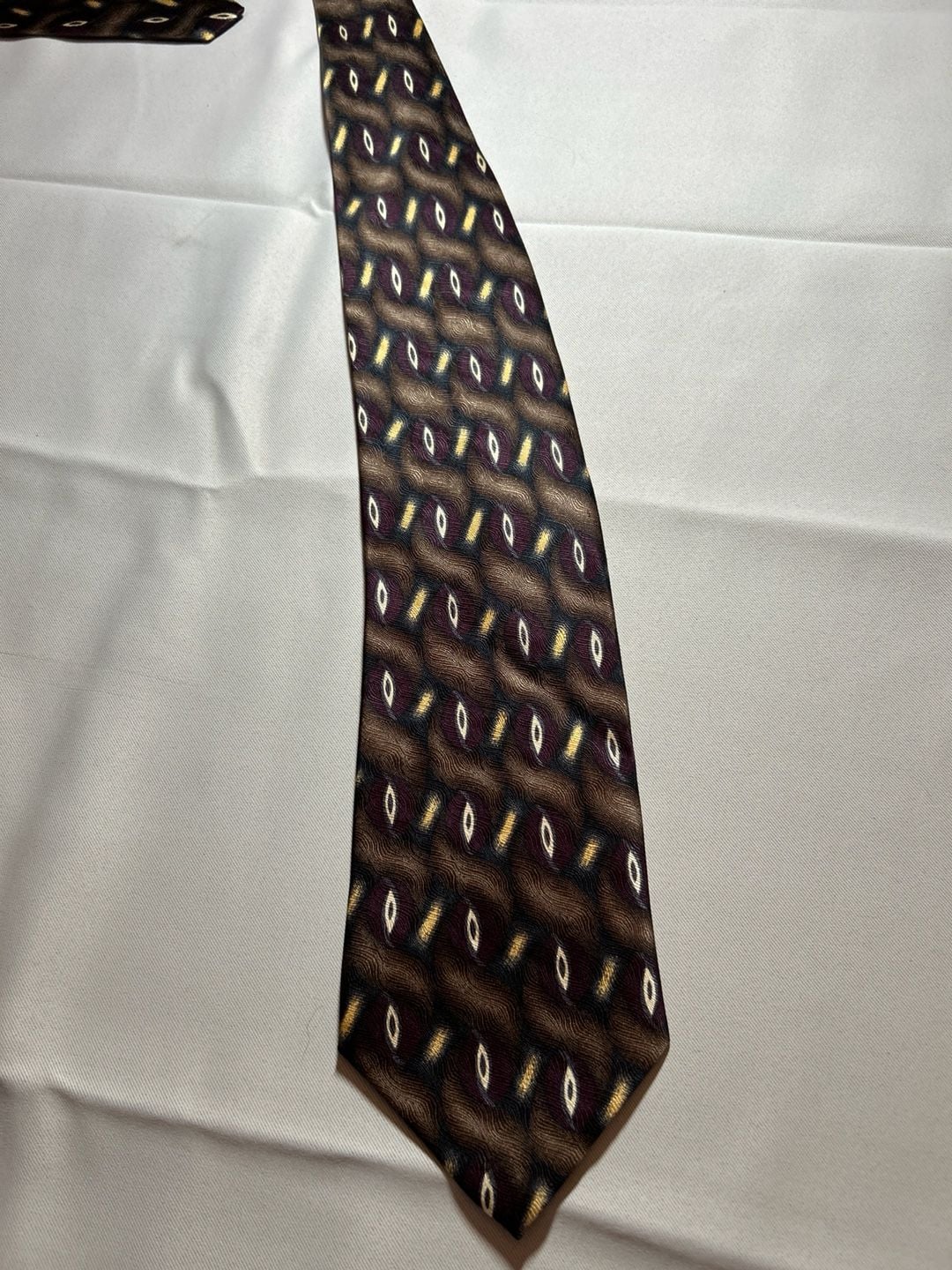 Joseph  Feiss International Geometric Silk Necktie In Brown And Gold